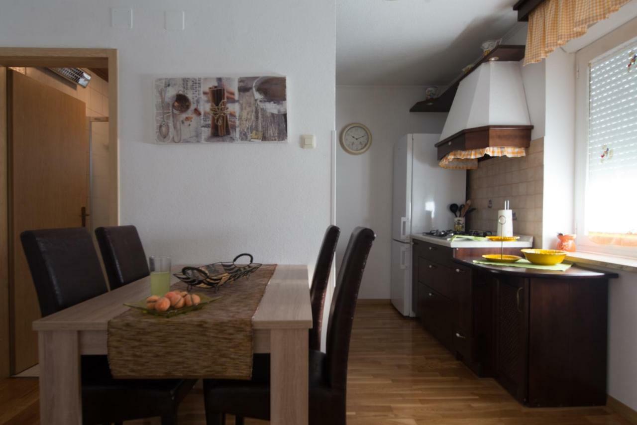 Apartments Tamara อูมัค ภายนอก รูปภาพ
